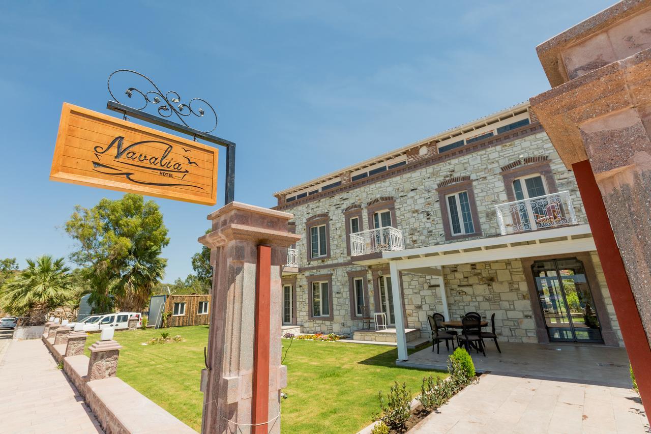 Navalia Hotel Foça Esterno foto